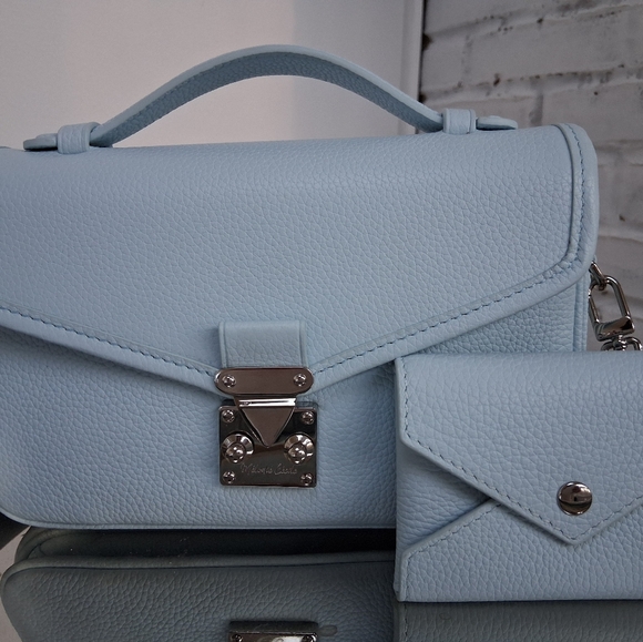 DUYP Melodie Cecile PETIT PARIS 15 Crossbody SatcheI Blue Togo Silver Hardware - Picture 3 of 10